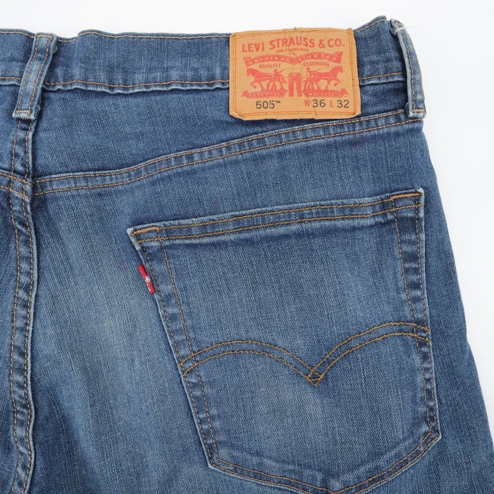 Levi's 505 Regular Fit Jeans Stretch Denim Mens 36x32  (Inseam measures 31